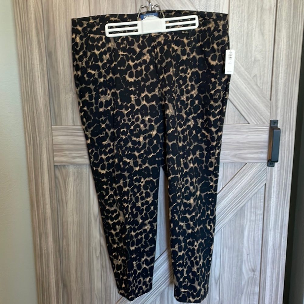 Old Navy Women’s Harper Pant in Size 16- New With Tags!